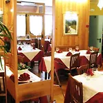 Bucaneve Hotel