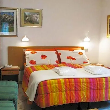 Bucaneve Hotel